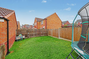 Masefield Avenue Holmewood